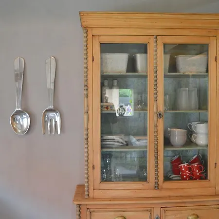 Дом отдыха Romantic Holiday In Lage Zwaluwe Near River Amer *