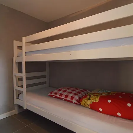 Romantic Holiday In Lage Zwaluwe Near River Amer Дом отдыха