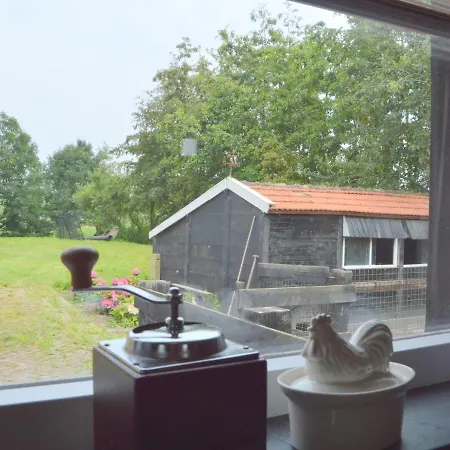 Дом отдыха Romantic Holiday In Lage Zwaluwe Near River Amer Zevenhuizen (Moerdijk)